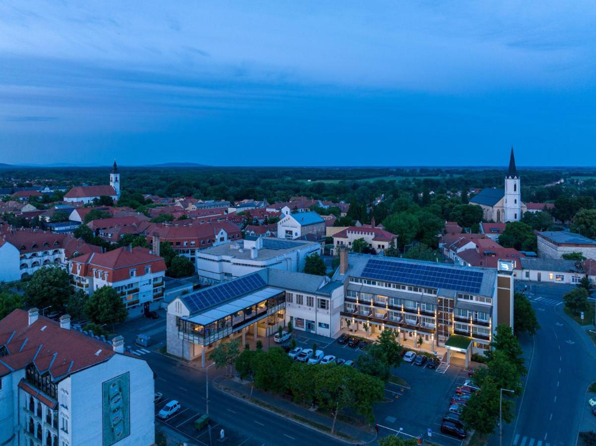 Hotel Bodrog Wellness & Elix Spa Sárospatak Екстериор снимка